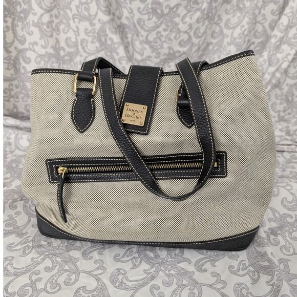 Dooney & Bourke Handbags - dooney & bourke purse